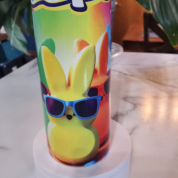 CHILLING WITH MY Peeps 20oz Tumbler with duo lids 🎉sale - Picture 4 of 11